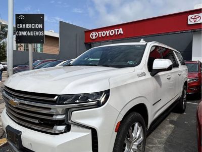 Auto - Chevrolet Suburban